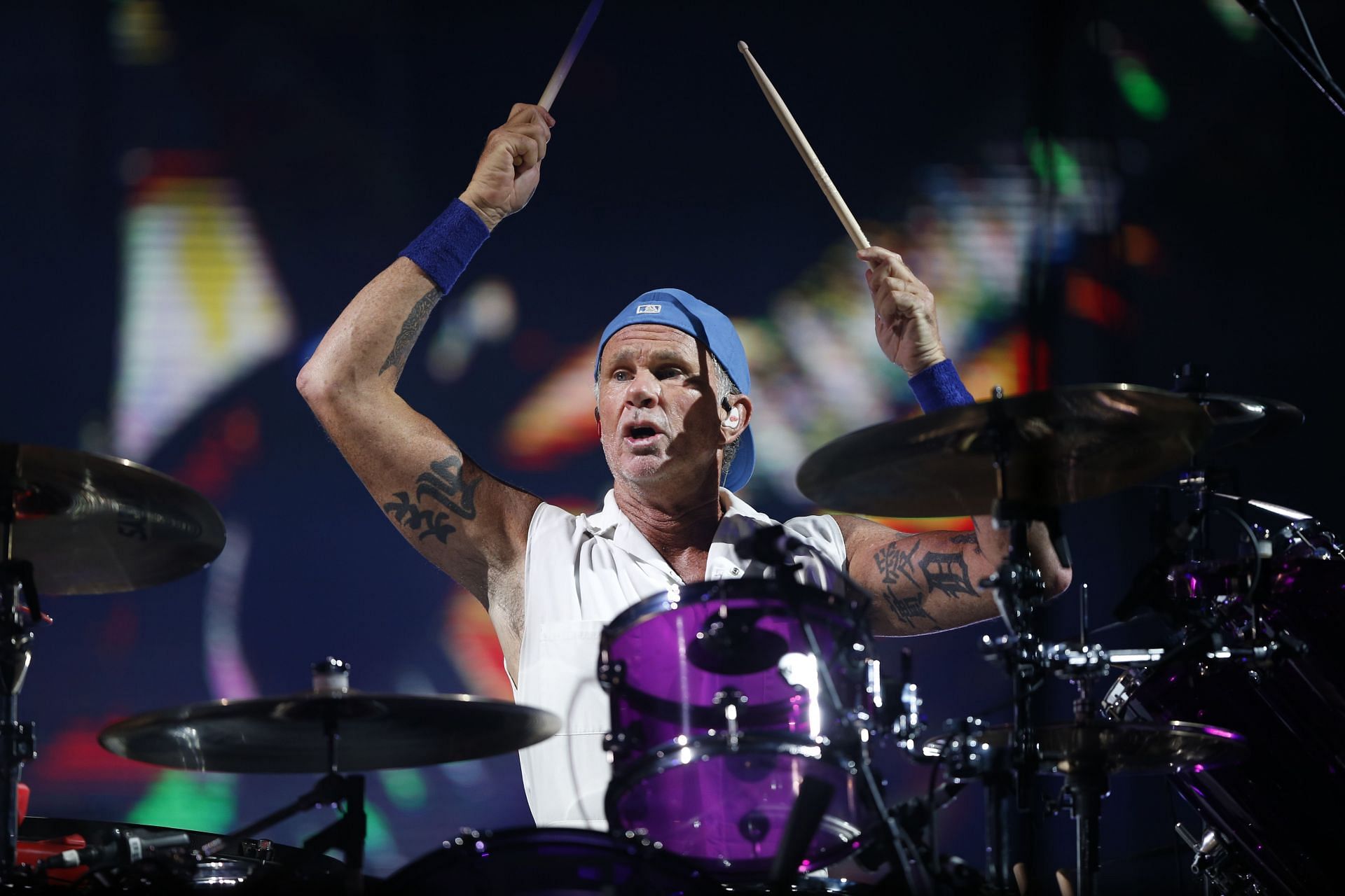 Chad Smith of the Red Hot Chili Peppers performs during Rock in Rio 2019 (Image via Getty)